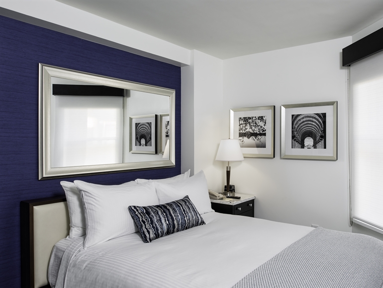 Queen Superior Guest Room